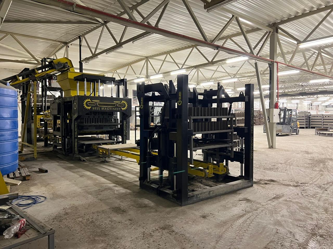 ბლოკის საწარმოო მანქანა